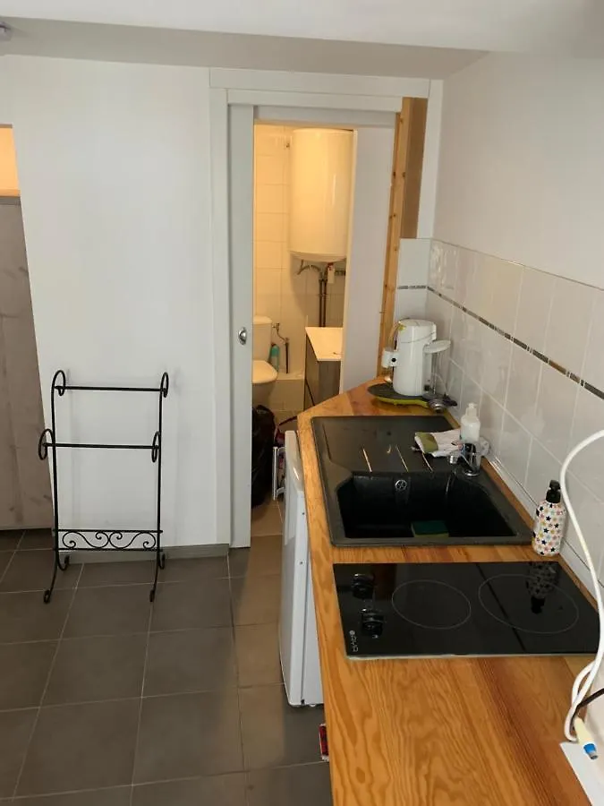 Location Barcelonnette Apartment 0*,